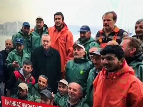 Ο Τ.Ερντογάν ψαρεύει εντός των εθνικών χωρικών υδάτων στα Ίμια – Νέα τουρκική πρόκληση (φωτογραφίες)